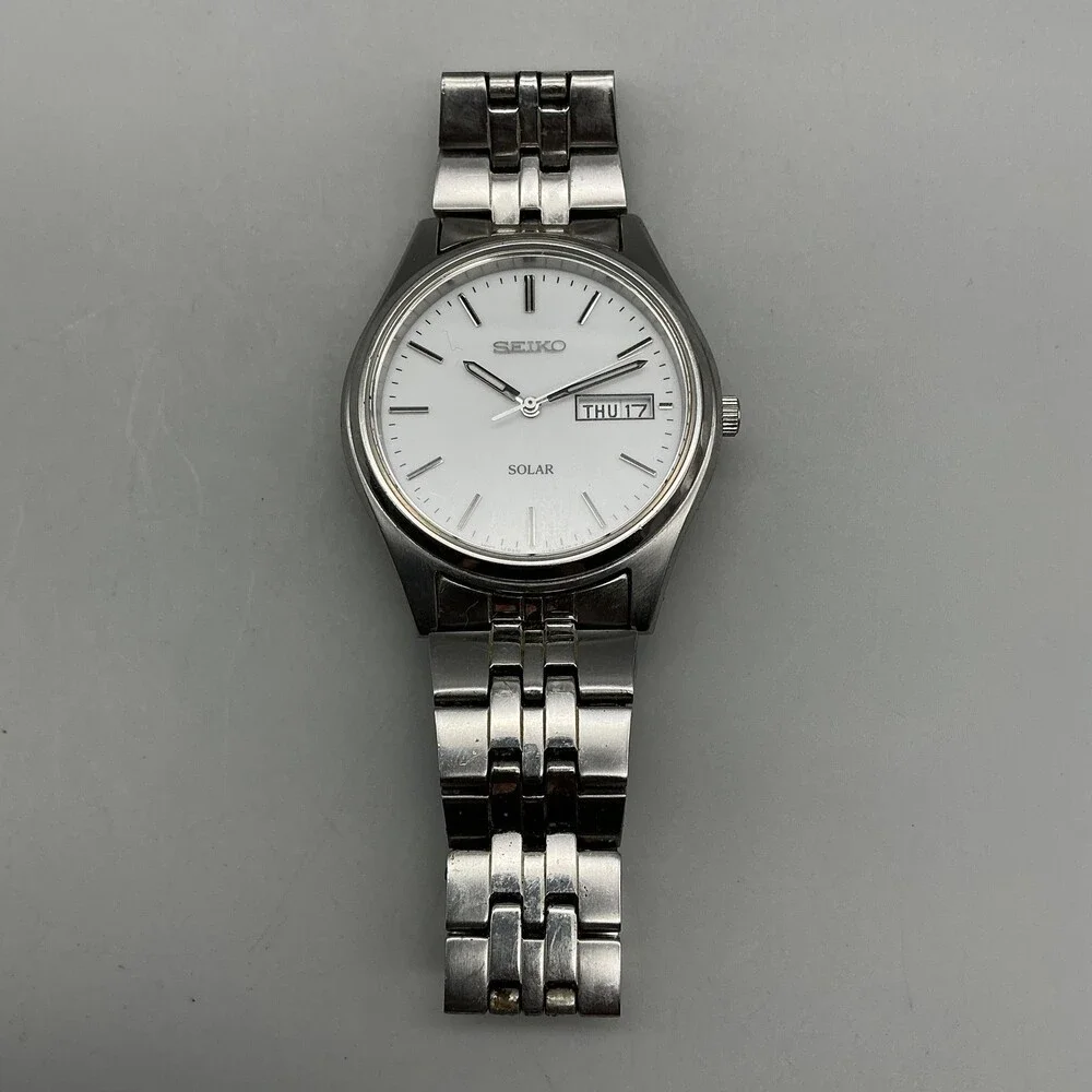 Seiko Mens Watch 37mm White Dial Solar V158-0AA0 Day Date Stainless Steel 7.5